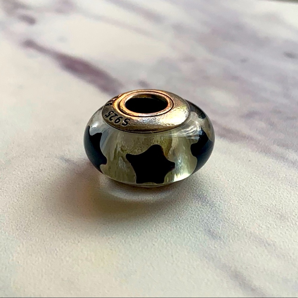 Pandora glass black and white star charm
